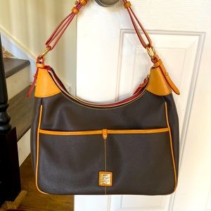 Brand New chocolate Dooney & Bourne shoulder bag with adjustable strap